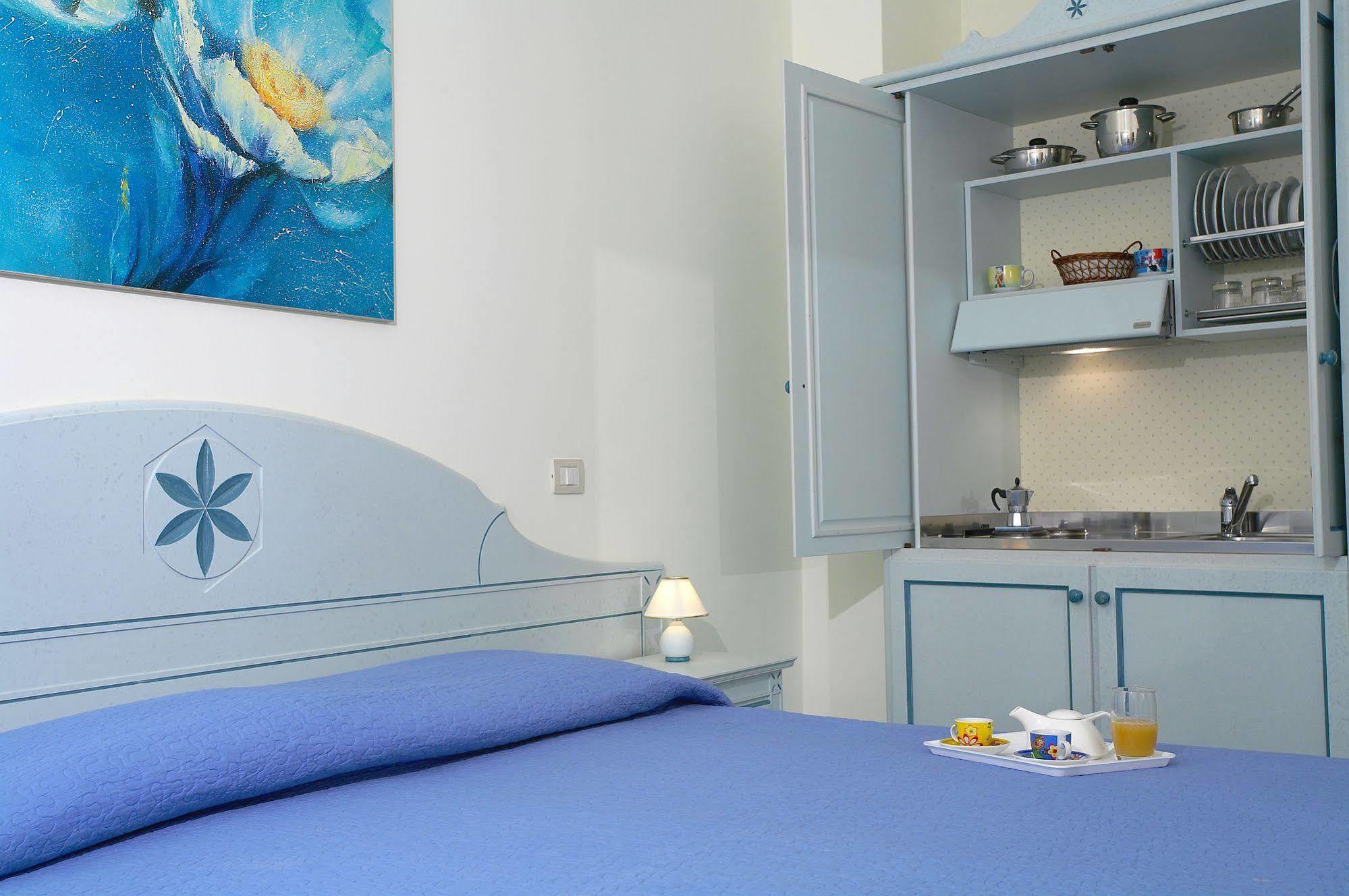Hotel Residence Acquacalda Lipari  Exteriör bild